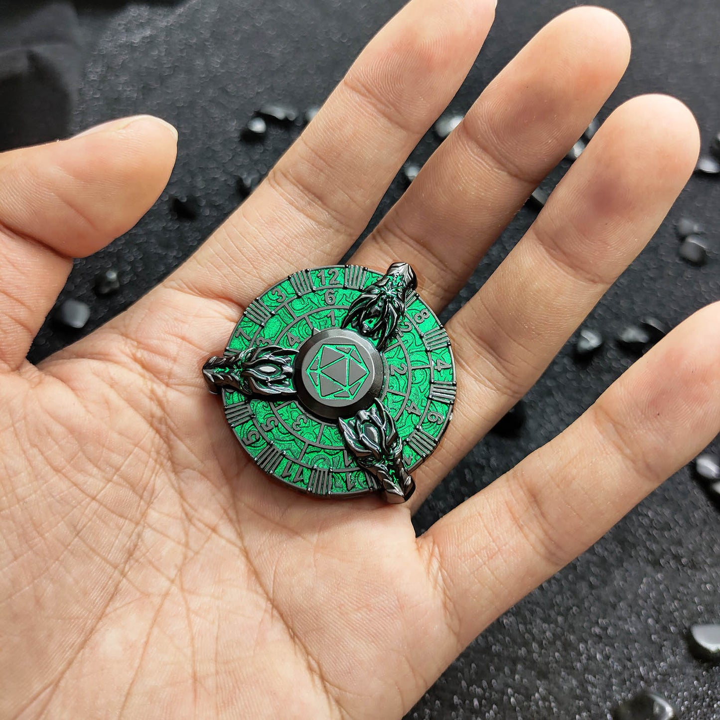 Draconic Rune Spinner Dice Spin and Roll SpinRoller Fidget Spinner Dice