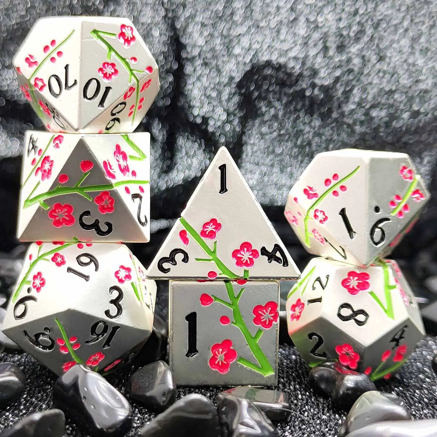 Dual Floral Metal DND Dice Set – Rose & Plum Blossom Artistry in Premium Zinc Alloy