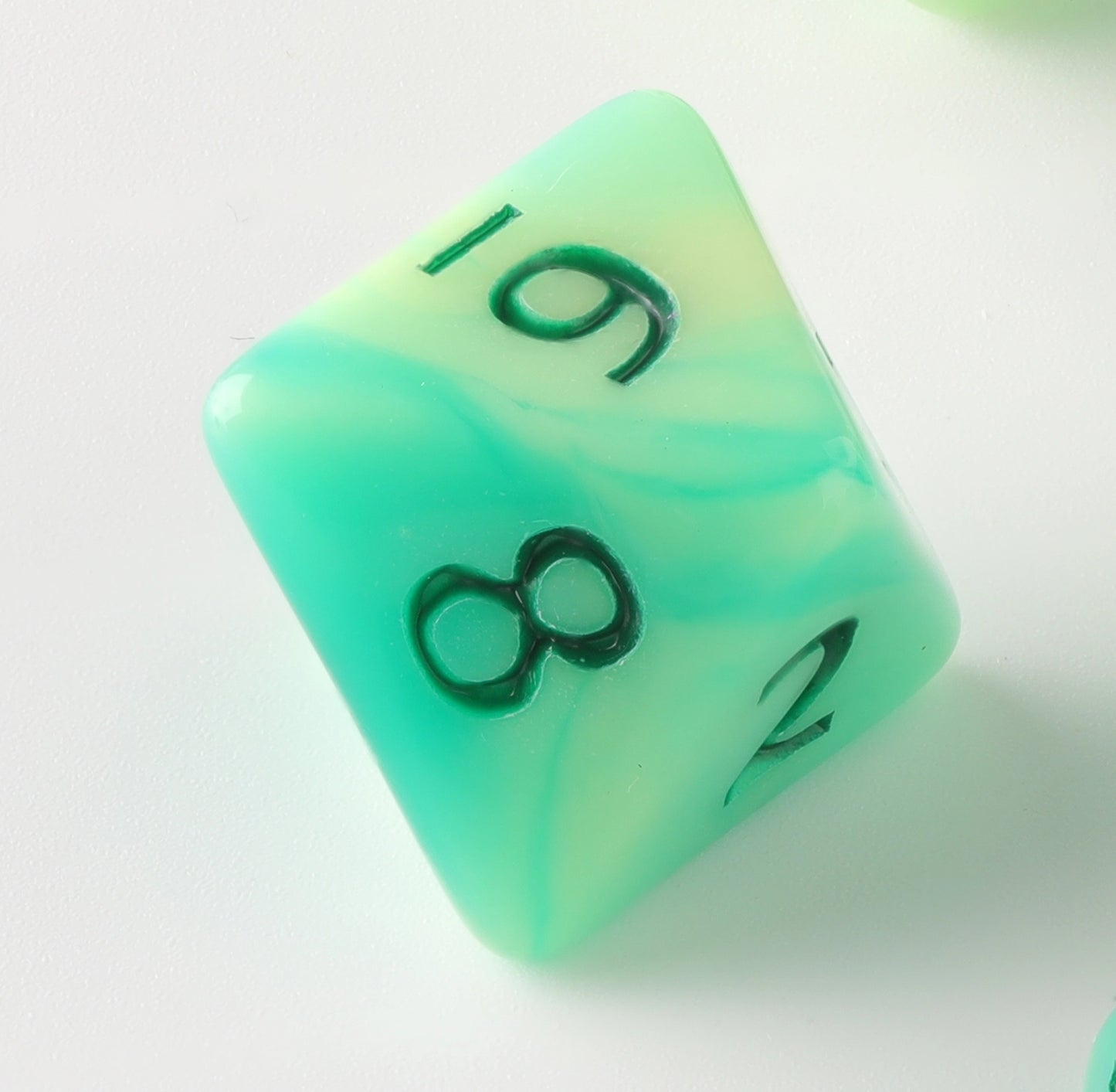 Luminescent Verdant Dungeons & Dragons Dice Set(DND Dice Set)